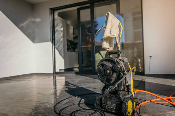 Best Rust Removal  in Monona, WI